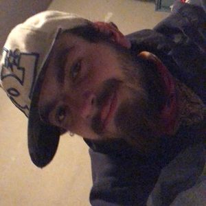 Meet your Posher, Zachary